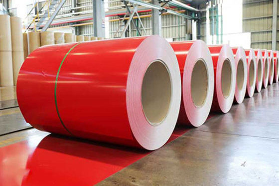 Résistance aux intempéries élevée Z50~275 PPGI Prepaint Color Coating Roll Rot / Red DX51D ou S320gd Pour les toits métalliques