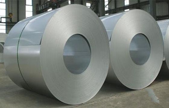 EN10346/EN10143 S320GD AZ150 Anti-impression à l'aide de doigts Galvalue 55% Aluminium 43,5% Zinc 1,5% Si enduit en tôle d'acier bobine