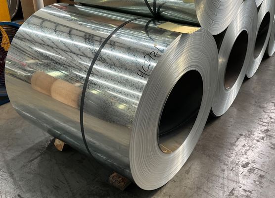 Matériau de la maison en acier léger en acier recouvert de zinc à chaud en acier structural G550 SGC570 en acier galvanisé en acier à fente en bobine pleine dureté